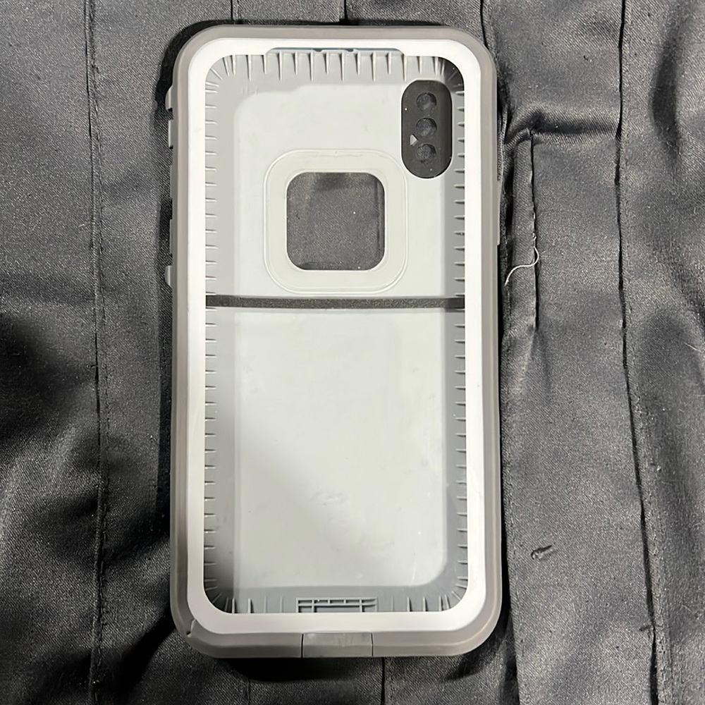 Life Proof IPhone Case - Picture 3 of 4